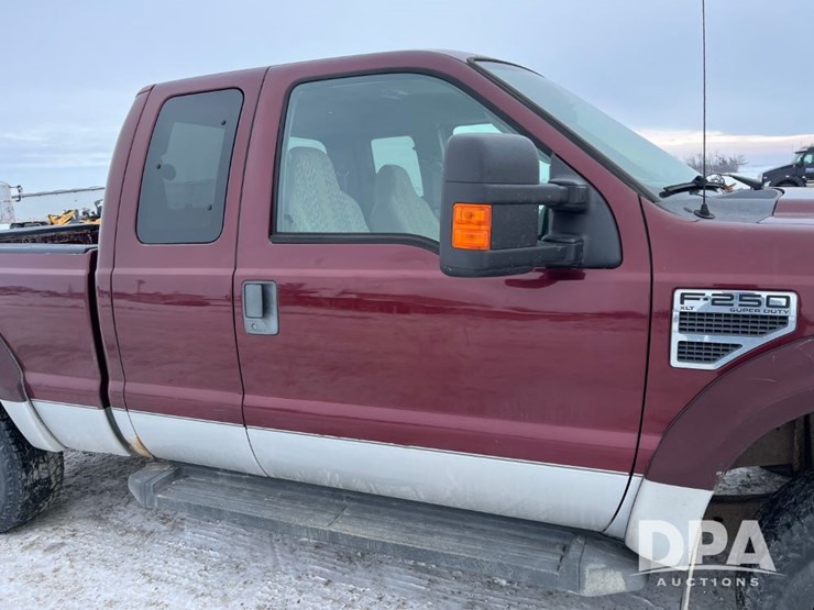 ford-f250-xlt-image-24