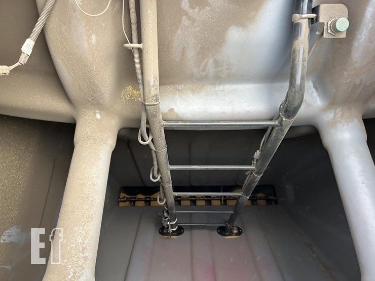 new-holland-p2080-image-122