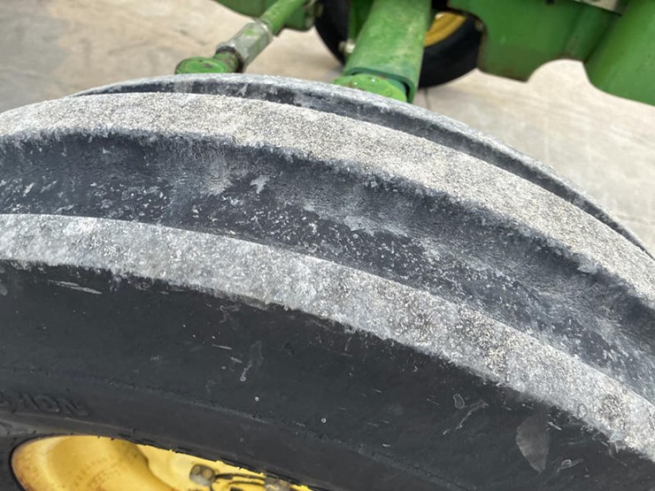 john-deere-1650-image-31