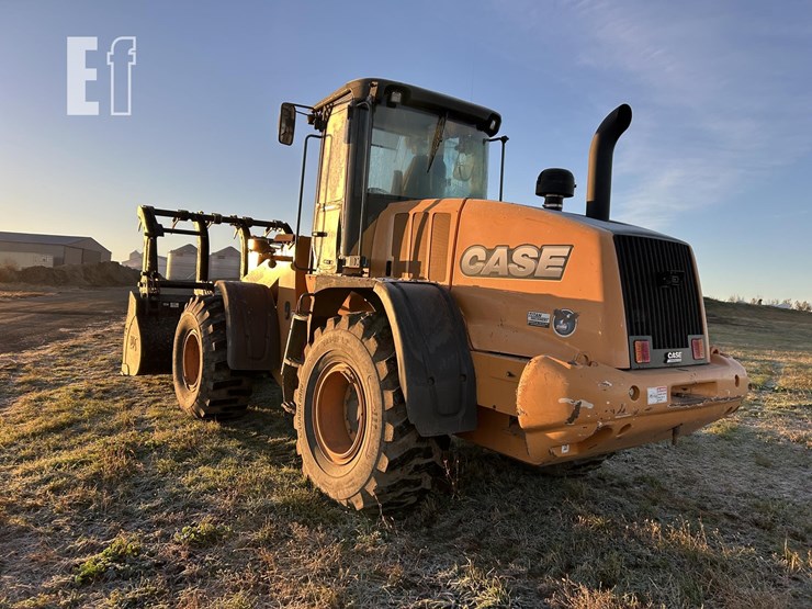 2014-case-721f-xr-image-12