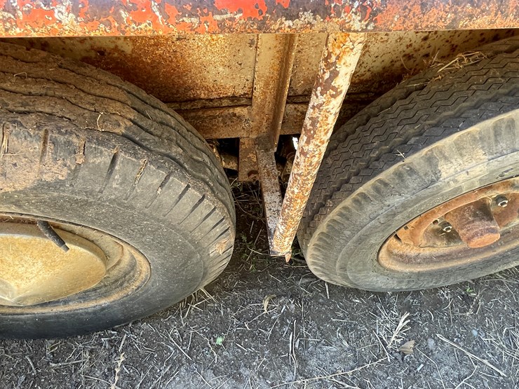 #3671-•-horse/cattle-tandem-axle-trailer-(no-title)-image-17