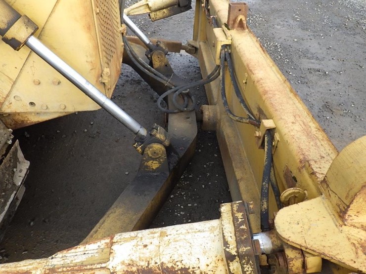 caterpillar-d4e-image-17