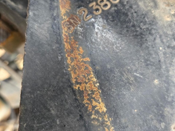 new-holland-tv145-image-16