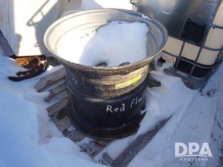 2013-floater-tire-rim-(pz14227)-image-1