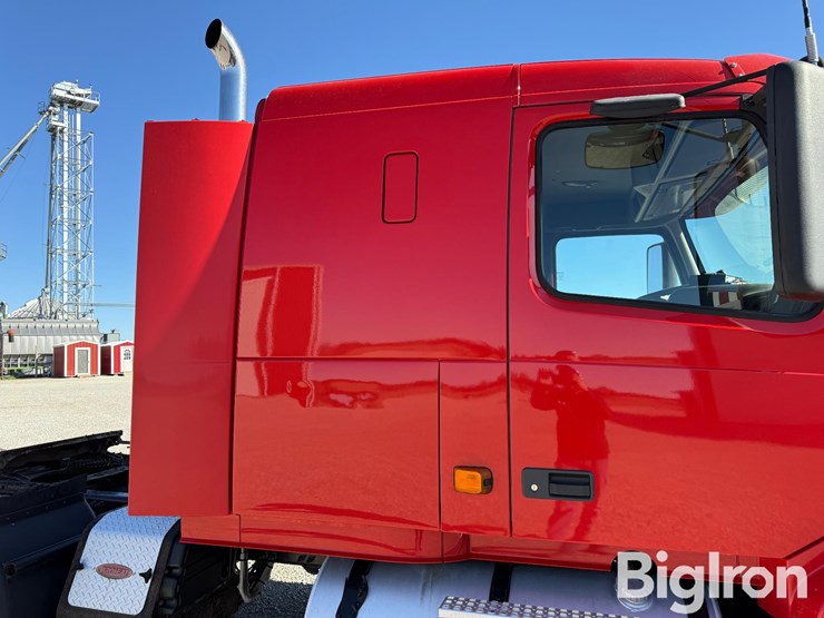 2007-volvo-vnl-t/a-sleeper-truck-tractor-image-15