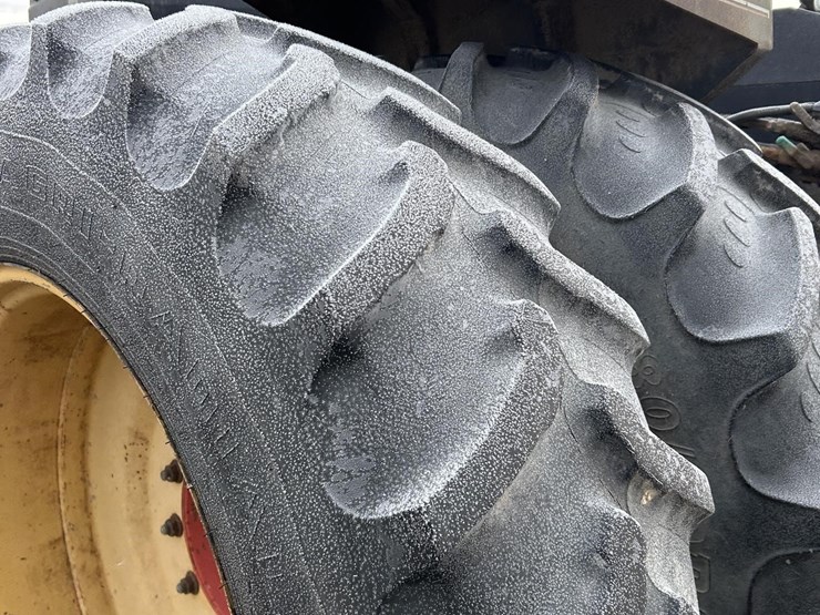 1985-versatile-856-image-24