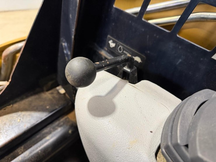 caterpillar-268b-image-22