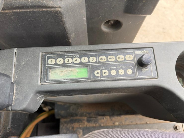 komatsu-pc70-image-29