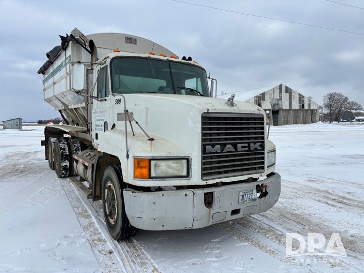 1994-mack-ch613-image-25