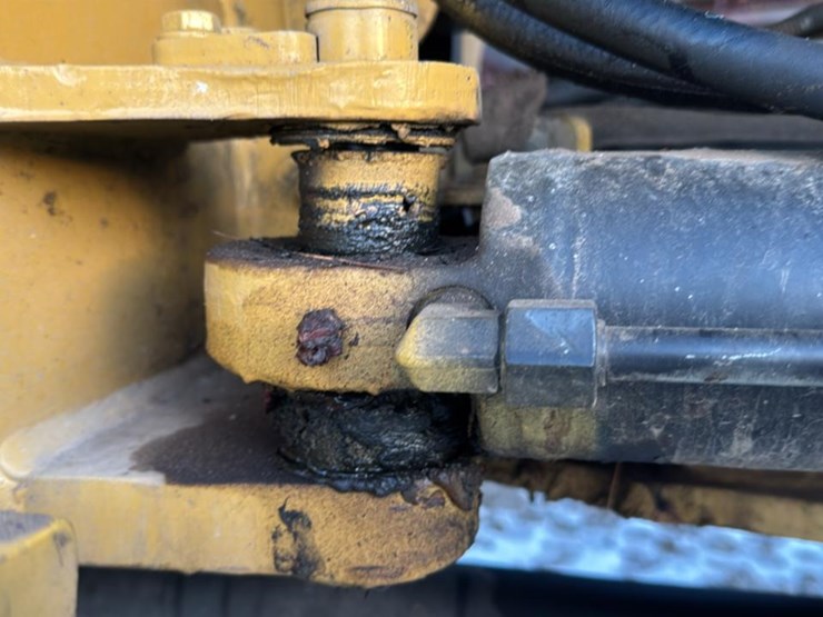 caterpillar-908h-image-20