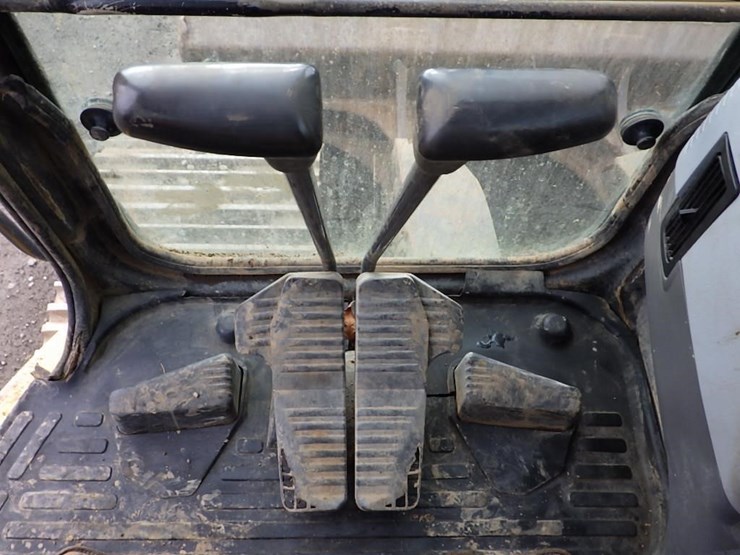 komatsu-pc138us-lc-2-image-31