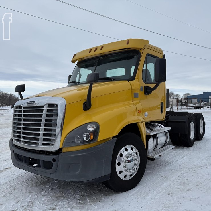2016 FREIGHTLINER CASCADIA 125