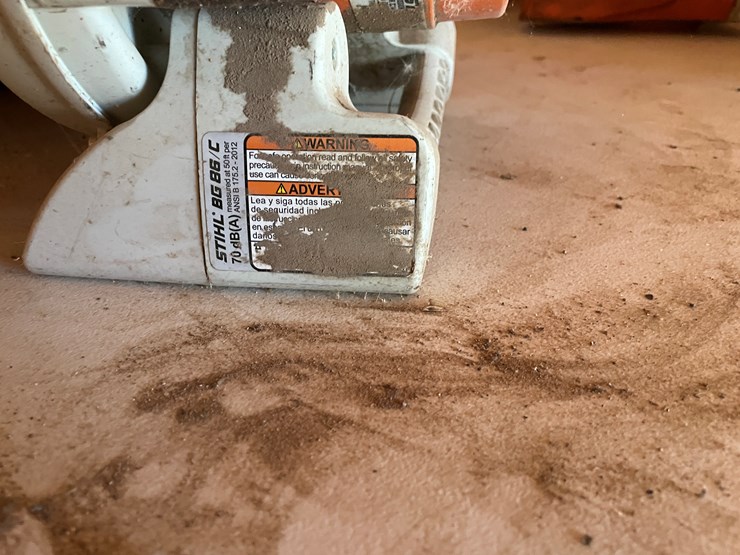 #3686-•-(2)-stihl-leaf-blowers-image-9