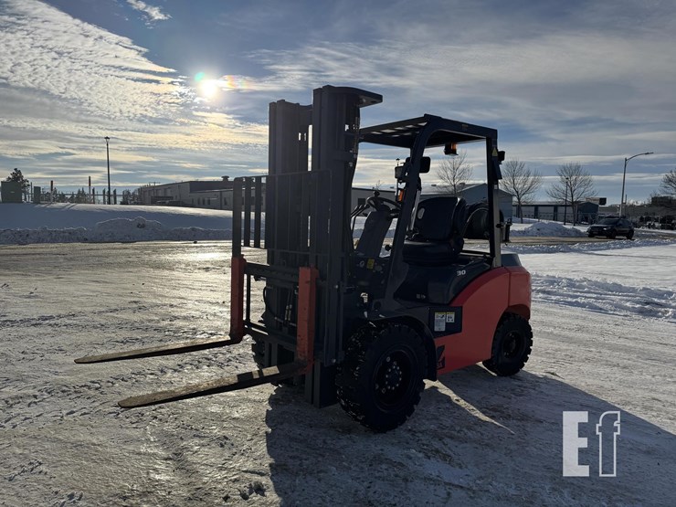 2024-tailift-pfg30-image-2