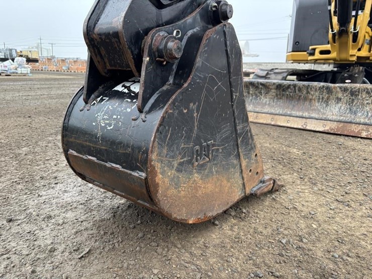 caterpillar-305cr-image-12