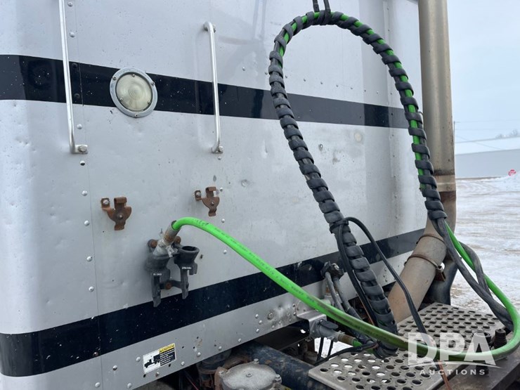 2006-kenworth-t800-image-39