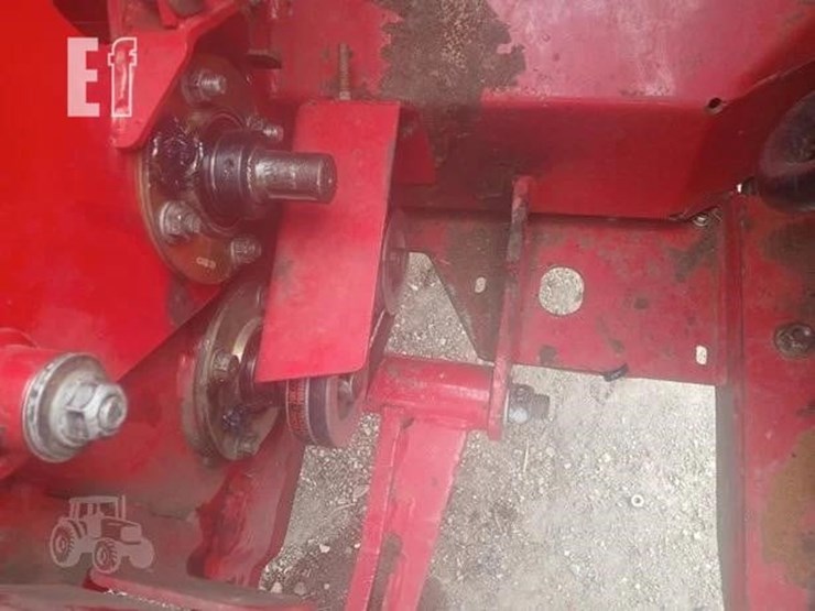 massey-ferguson-1383-image-7