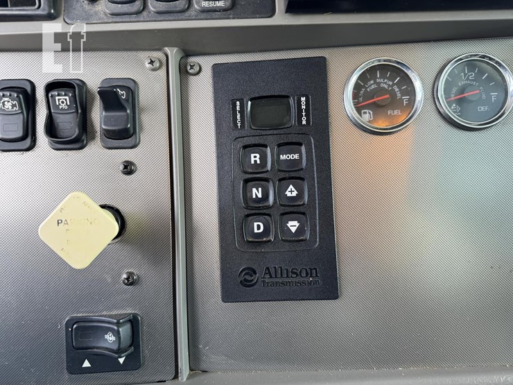 2014-kenworth-t370-image-67