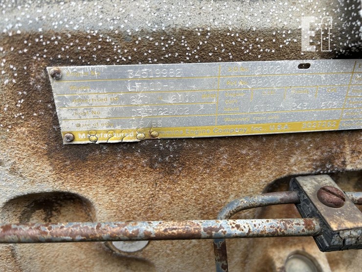 1985-versatile-856-image-8