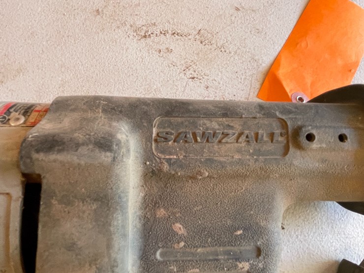 #3674-•-(2)-milwaukee-corded-sawzall's-image-12