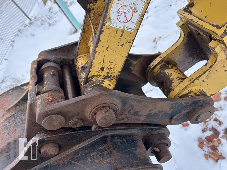 caterpillar-420e-image-81