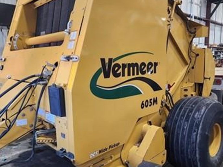 2008-vermeer-605m-image-3