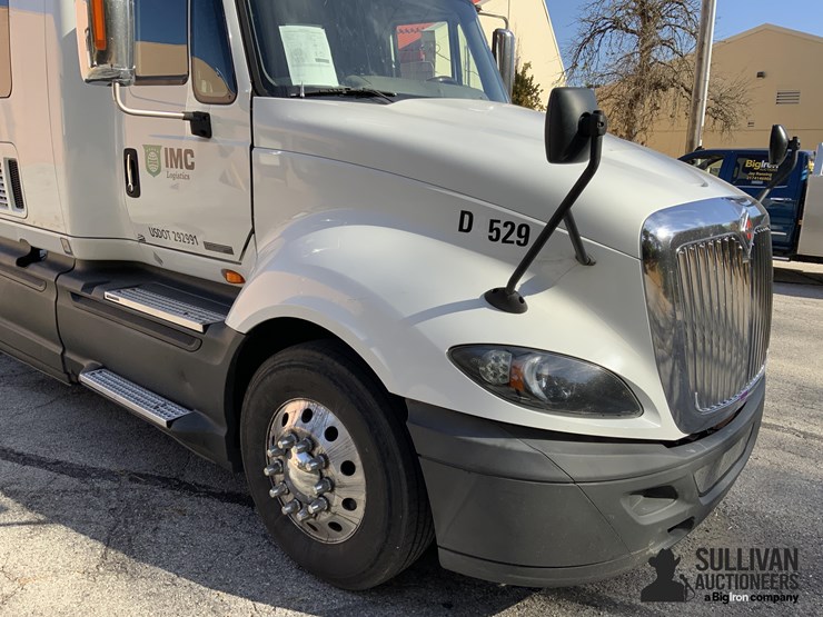 2018-international-prostar-image-13