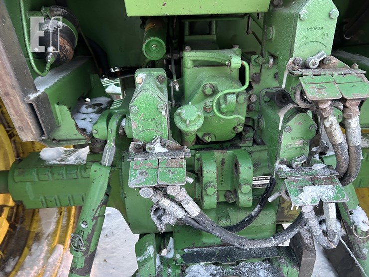 1979-john-deere-4440-image-33