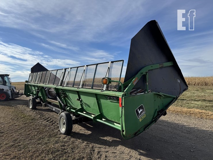 john-deere-930r-image-10