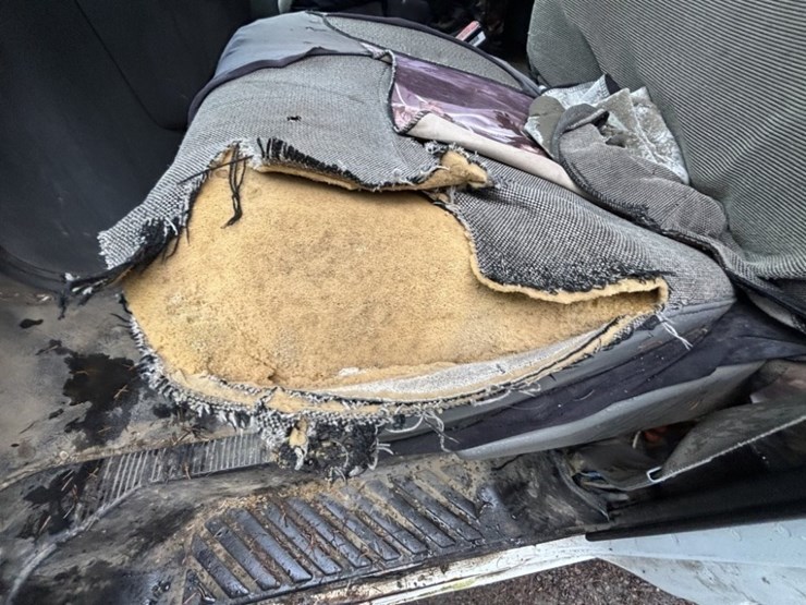 2003-ford-e350-sd-image-33