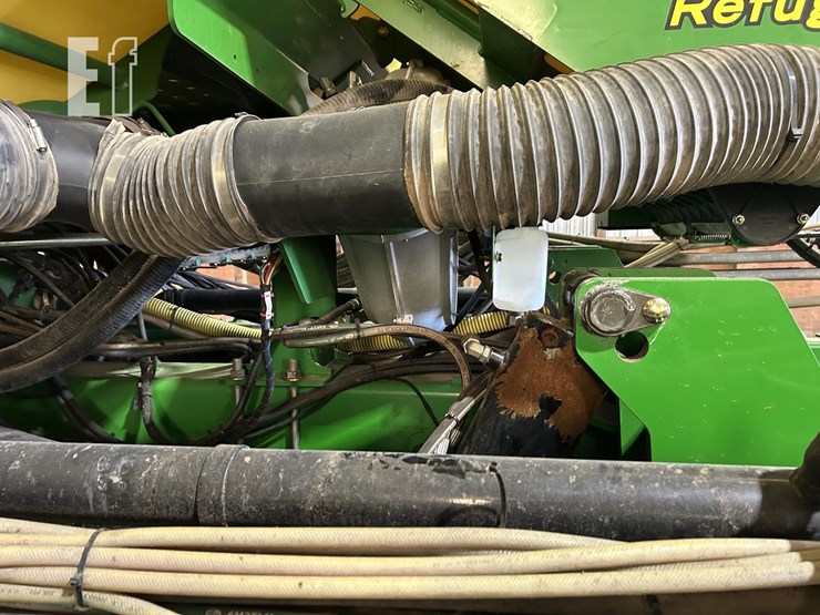 2014-john-deere-db60-image-58