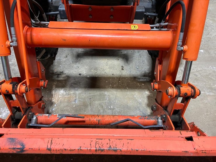 kubota-m6040hdc-image-9