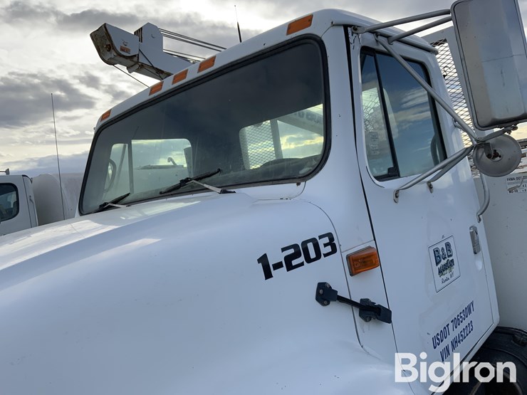 international-4900-image-12