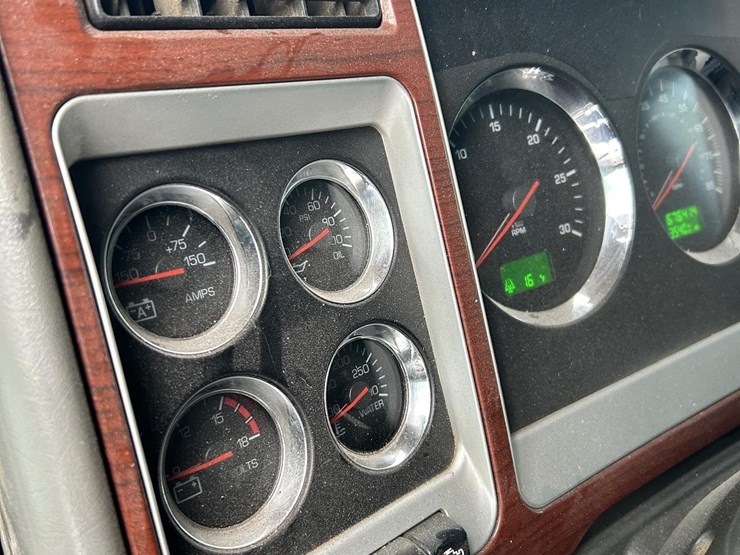 kenworth-w900-image-39