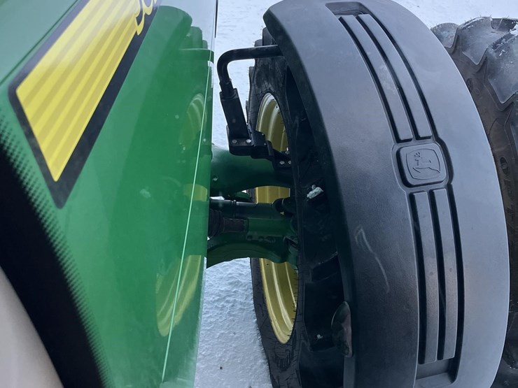 2010-john-deere-8295r-image-33