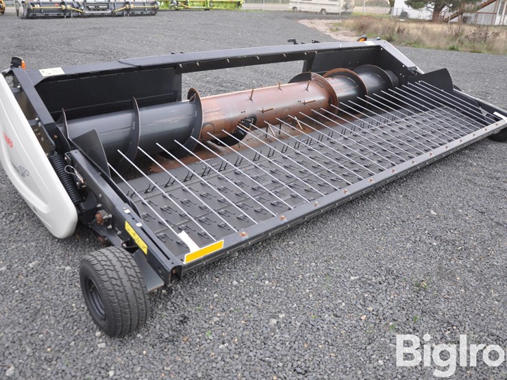 claas-450-swath-up-15'-pick-up-header-image-1