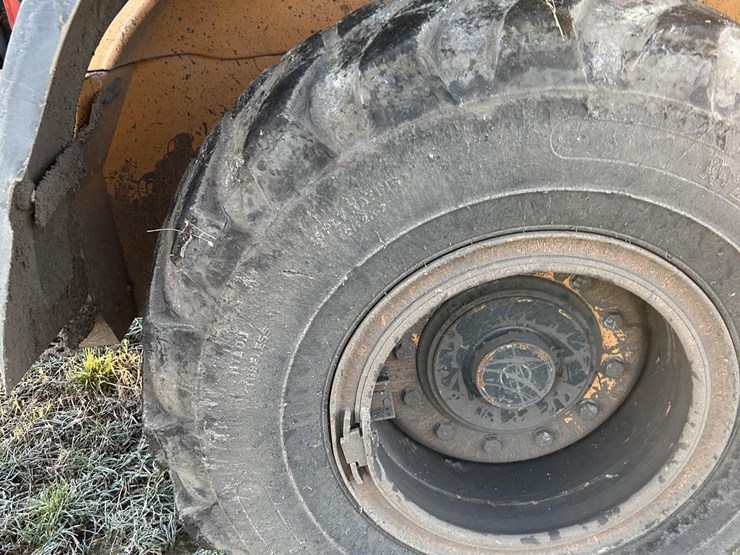 2014-case-721f-xr-image-46