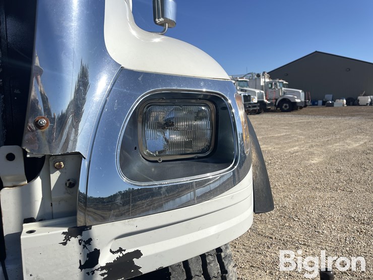 international-7600-image-18