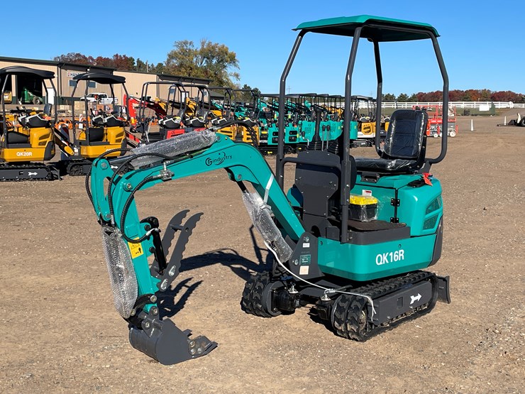 #9270-•-unused-2025-cfg-mini-excavator-image-1