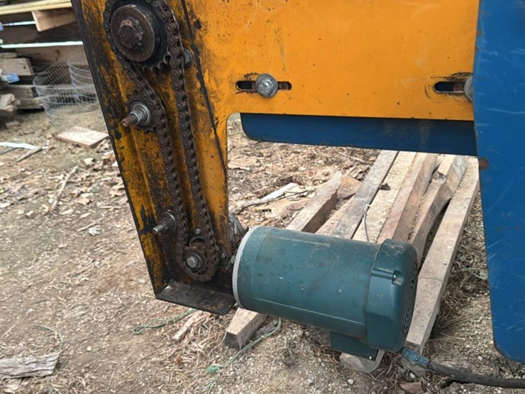 #166-•-2012-baker-dominator-stationary-bandmill-image-42