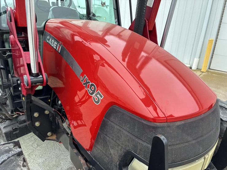 case-ih-95-image-87