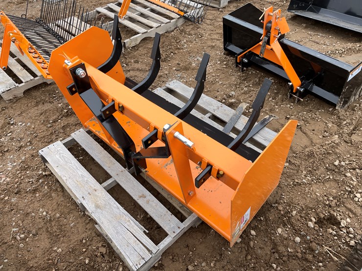 #2089-•-unused-2025-wolverine-square-scraper-attachment-image-3