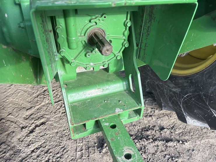 john-deere-4044r-loader-tractor-image-14