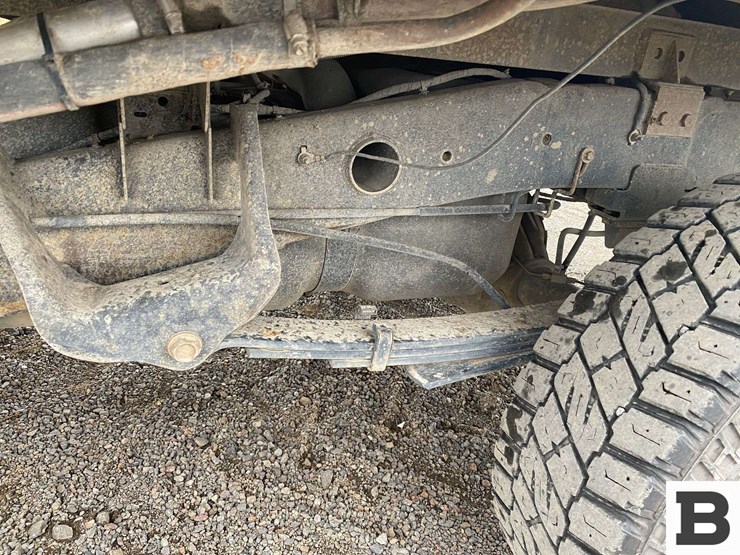 2010-dodge-2500-image-17