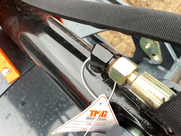 #2030-•-unused-skid-steer-grapple-bucket-image-6