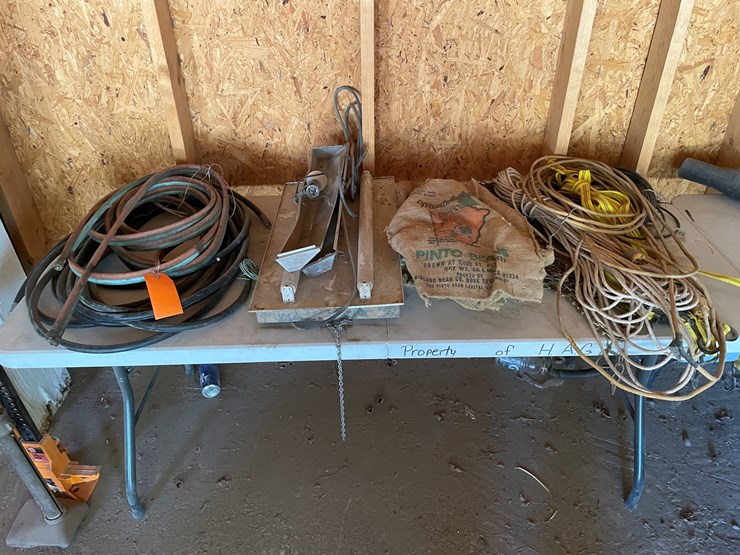 #3683-•-misc-air-hoses,-extension-cords,-and-lights-image-1