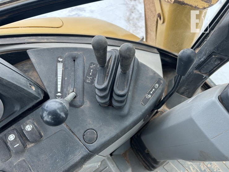 caterpillar-420e-image-61