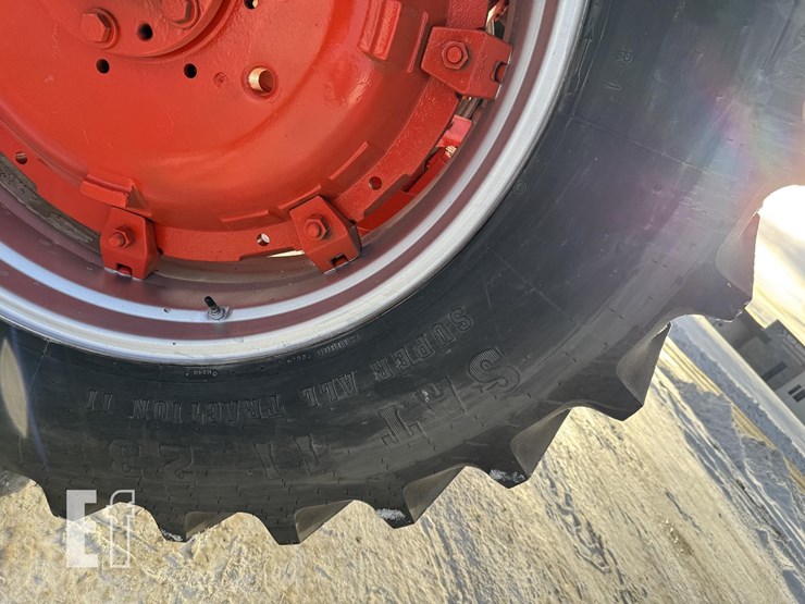 j-i-case-2290-image-10