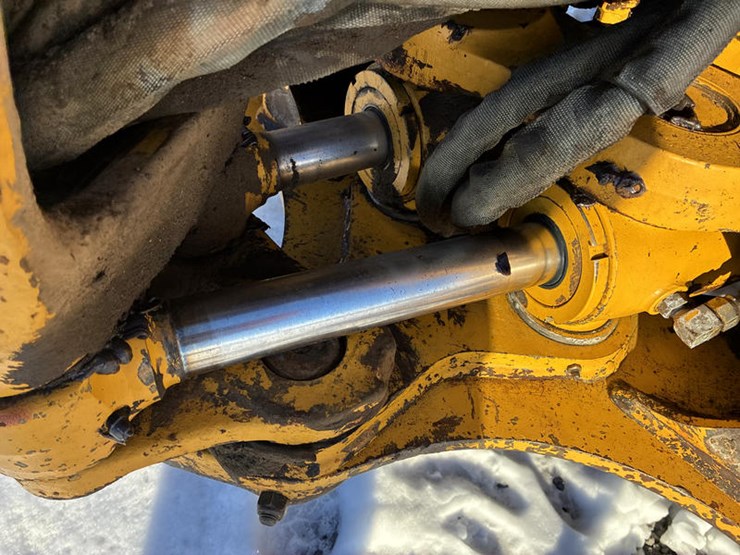 john-deere-310d-image-22