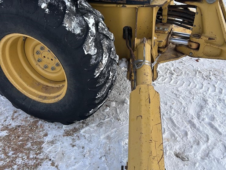 caterpillar-420d-image-93